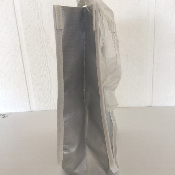 LULULEMON SILVER SMALL REUSABLE TOTE HOLIDAY 2022 - Picture 3 of 10